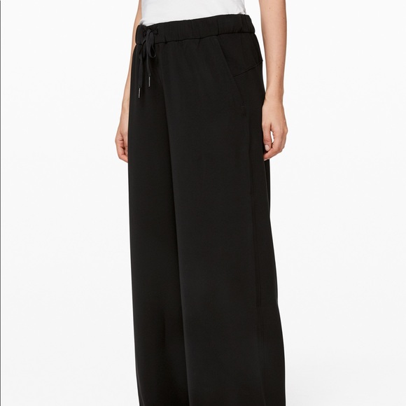 lululemon athletica Pants - Lululemon On The Fly Wide Leg Woven Pant